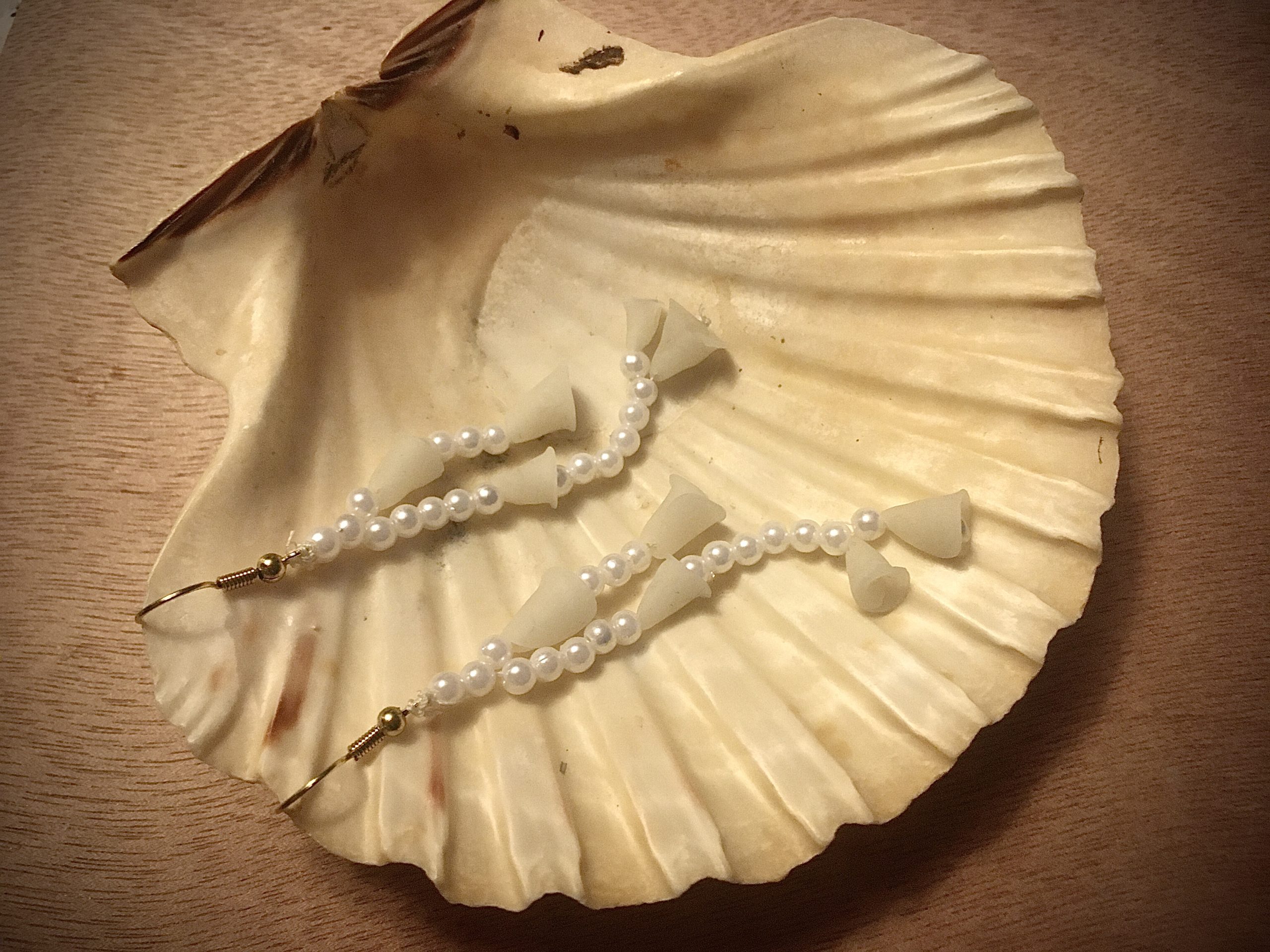 The journey in creating these pearl drops was fraught with danger as I nearly glued my fingers together.